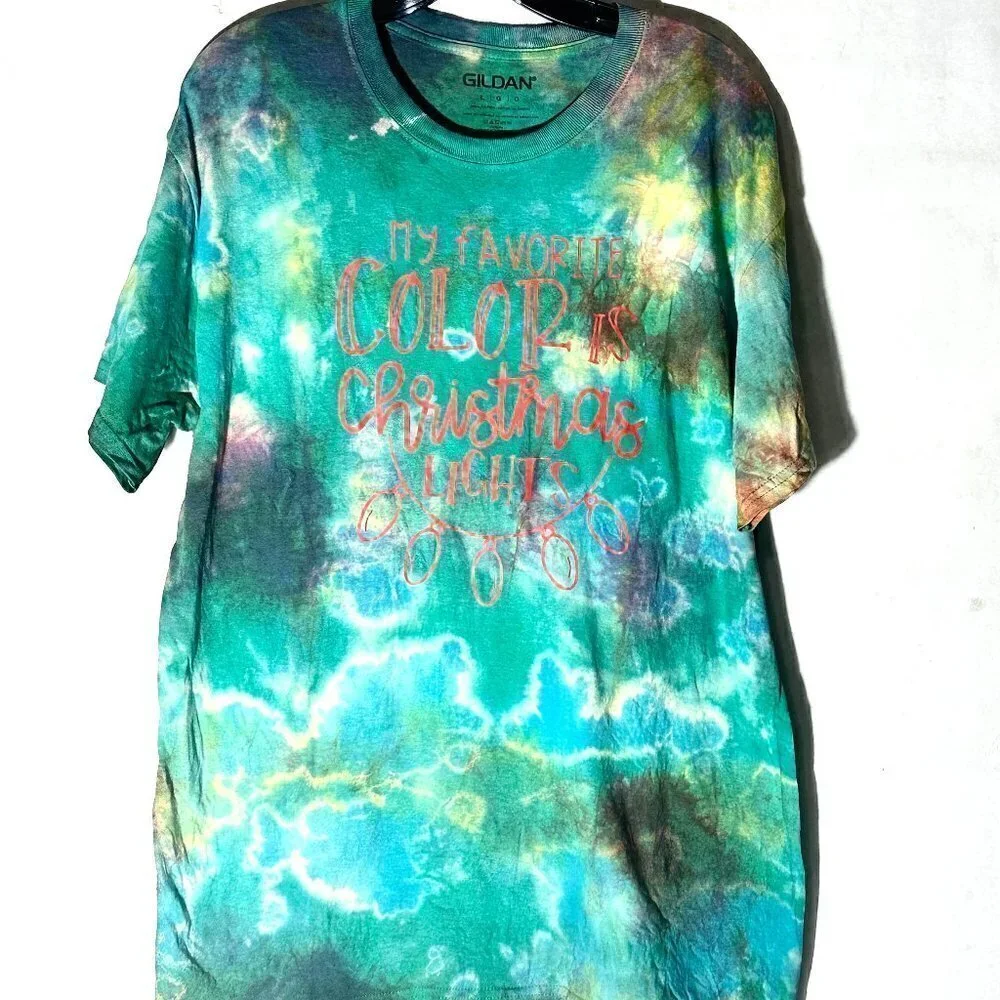 Christmas Tee Shirt Size Large NWOT Green Cotton Unisex Gift Tie Dyed